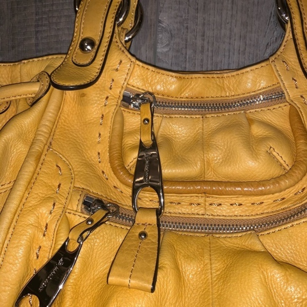 B. Makowsky yellow leather shoulder bag purse EUC - Picture 7 of 7